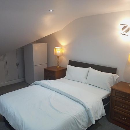 Family Lodge, Princess Lodge, Executive Lodge, Master'S Lodge إيلفورد المظهر الخارجي الصورة