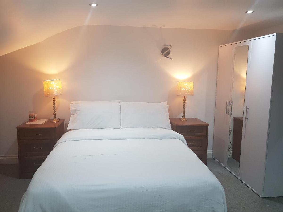 Family Lodge, Princess Lodge, Executive Lodge, Master'S Lodge إيلفورد المظهر الخارجي الصورة