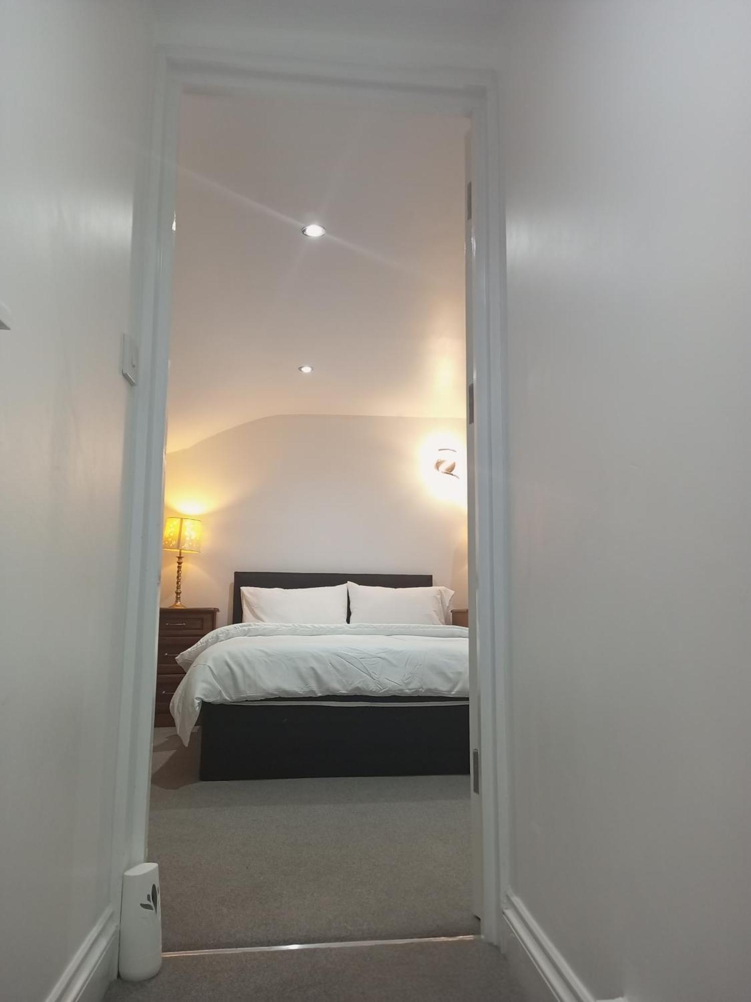 Family Lodge, Princess Lodge, Executive Lodge, Master'S Lodge إيلفورد المظهر الخارجي الصورة